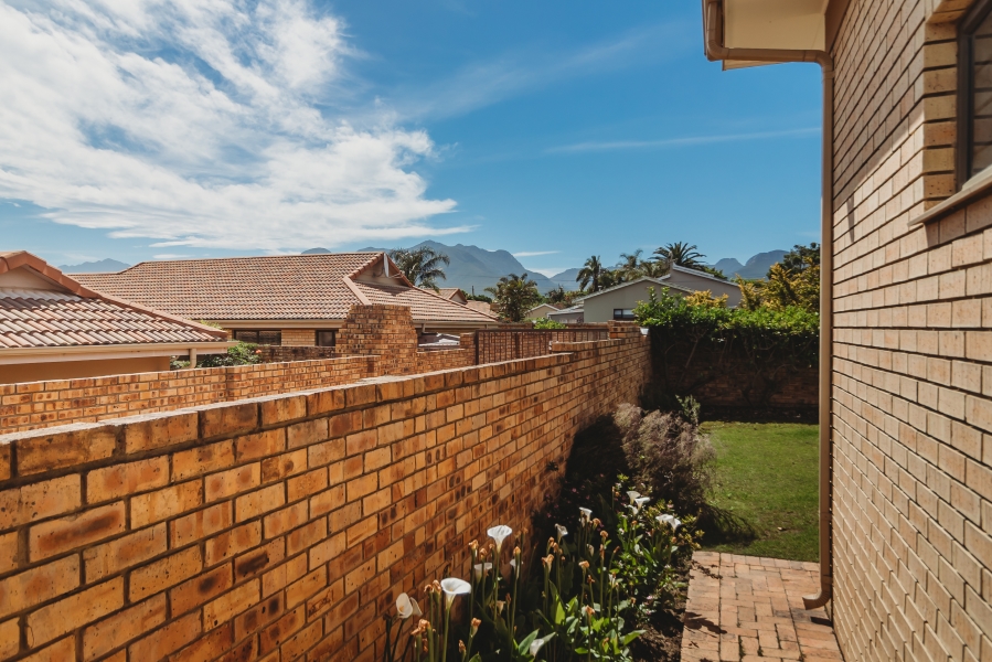 3 Bedroom Property for Sale in Heather Park Western Cape